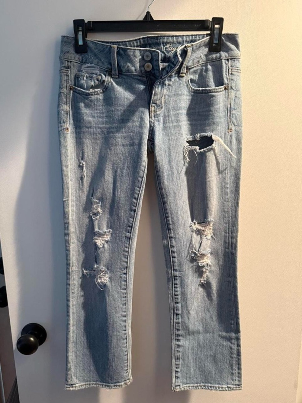 American Eagle Outfitters Light Blue Distressed Boyfriend Jeans